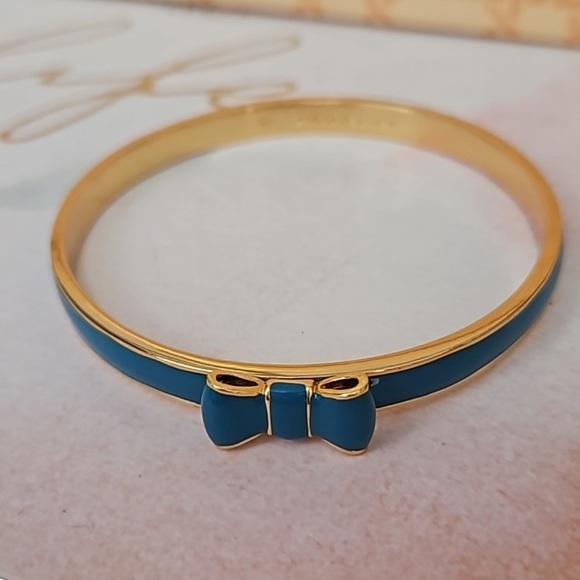Kate Spade Take A Bow Enamel Bangle Bracelet, Blue & Gold - NWOT - Picture 2 of 8